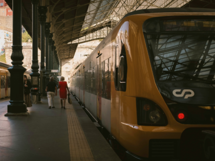 Lisboa: Moção «Novo “Passe Ferroviário Nacional”»